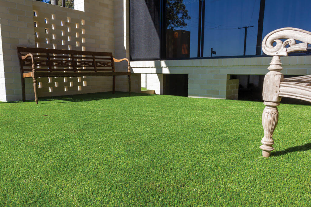 How to lay synthetic turf